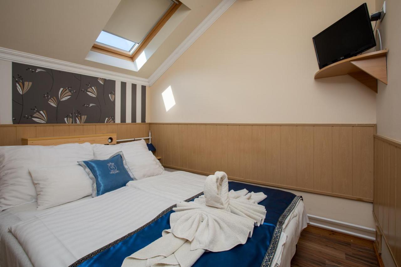 Illes Hotel Сегед Экстерьер фото