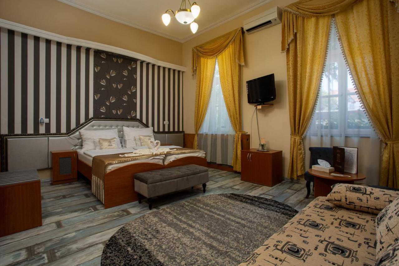 Illes Hotel Сегед Экстерьер фото