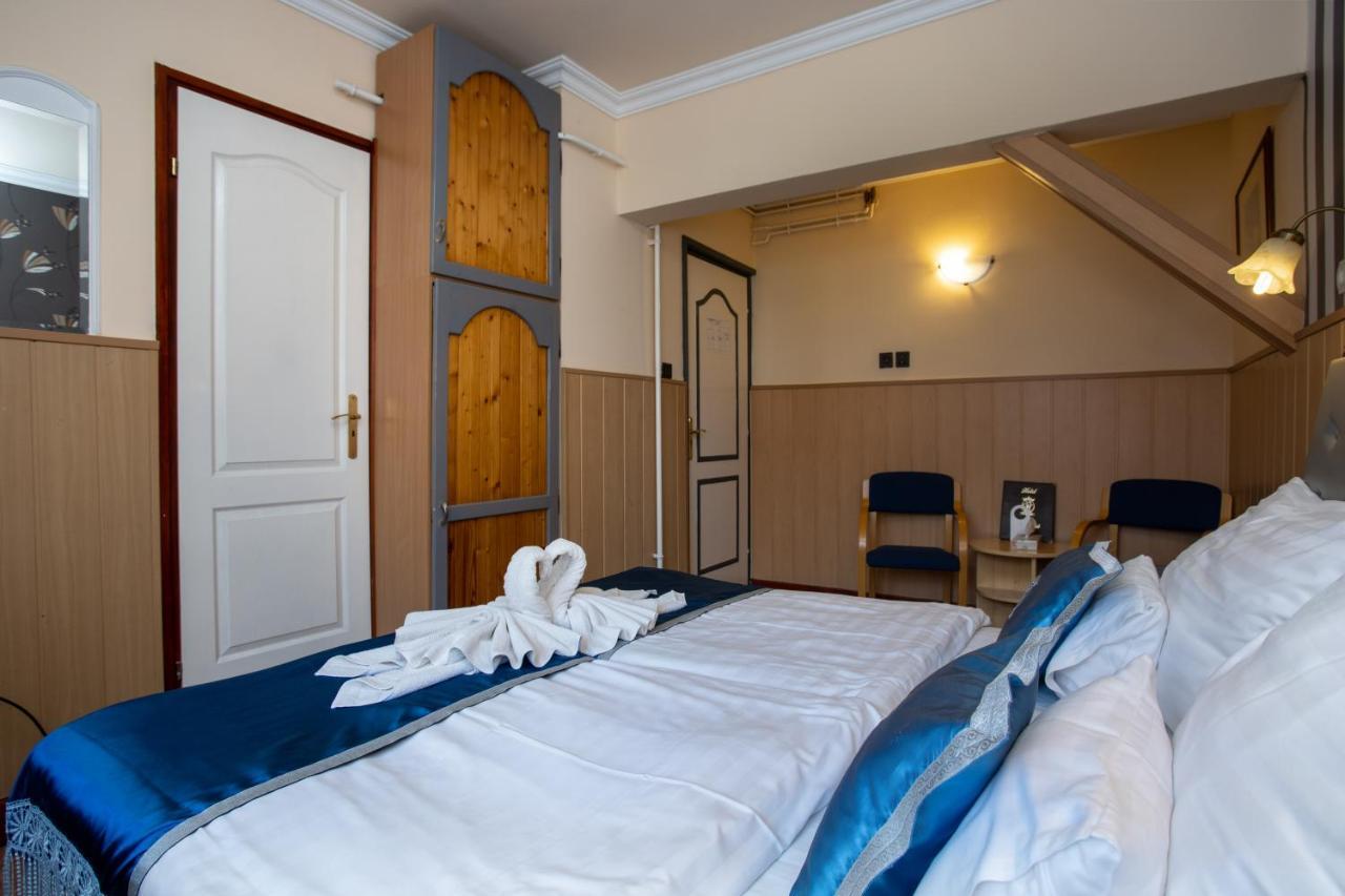 Illes Hotel Сегед Экстерьер фото