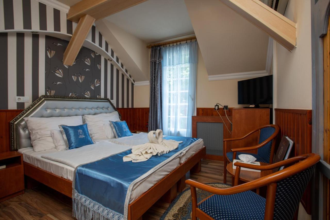 Illes Hotel Сегед Экстерьер фото