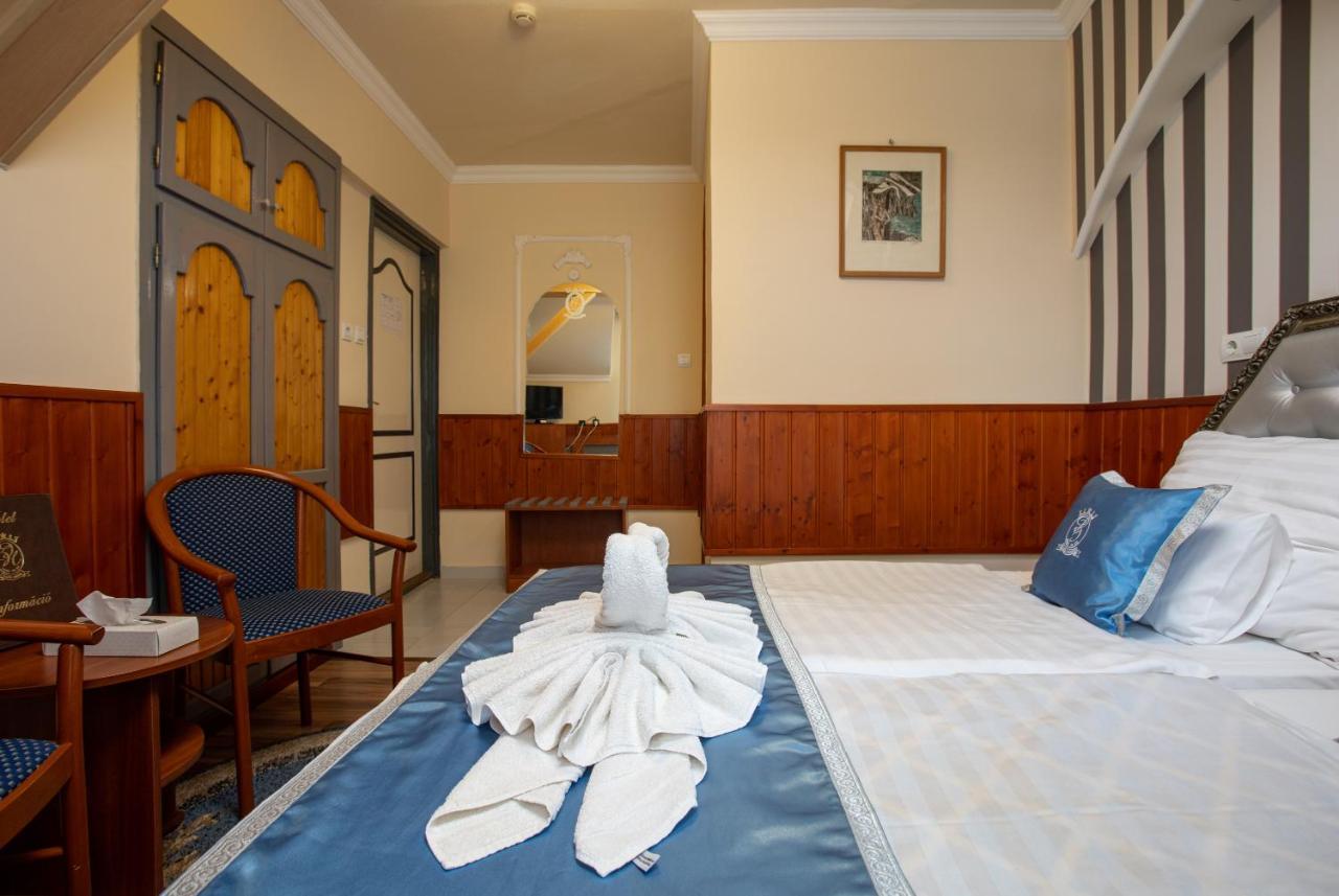 Illes Hotel Сегед Экстерьер фото