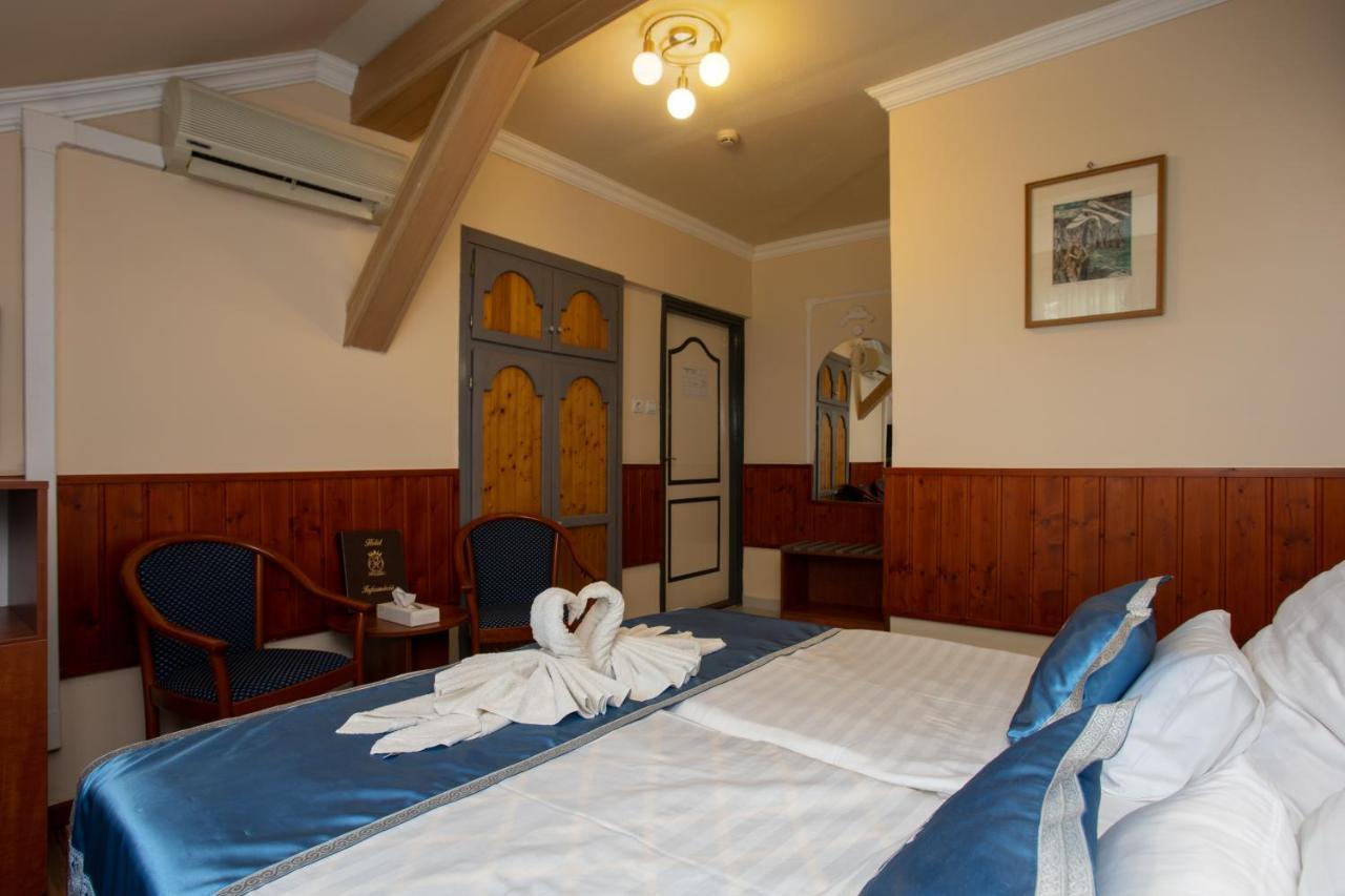 Illes Hotel Сегед Экстерьер фото
