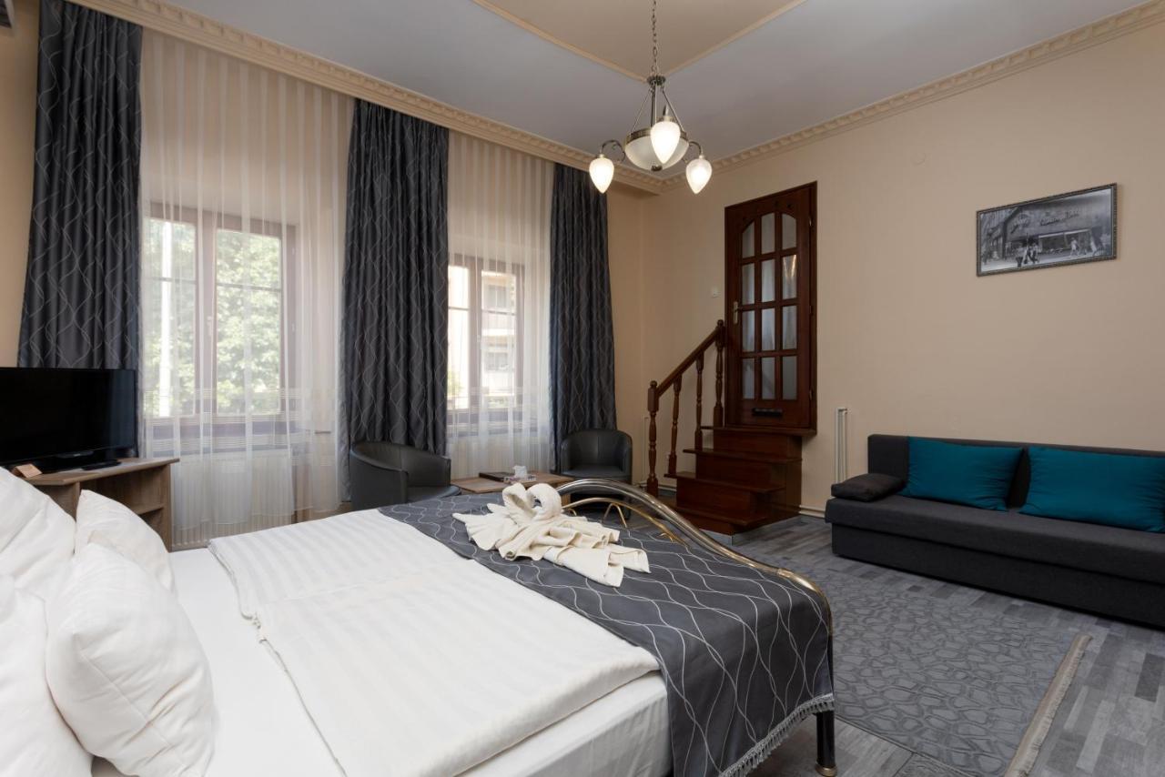 Illes Hotel Сегед Экстерьер фото